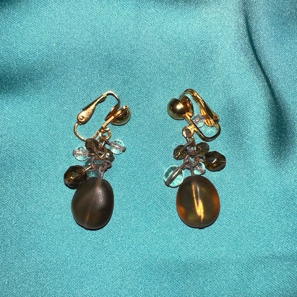 ❤️Clip on Earrings❤️ - Picture 7 of 7